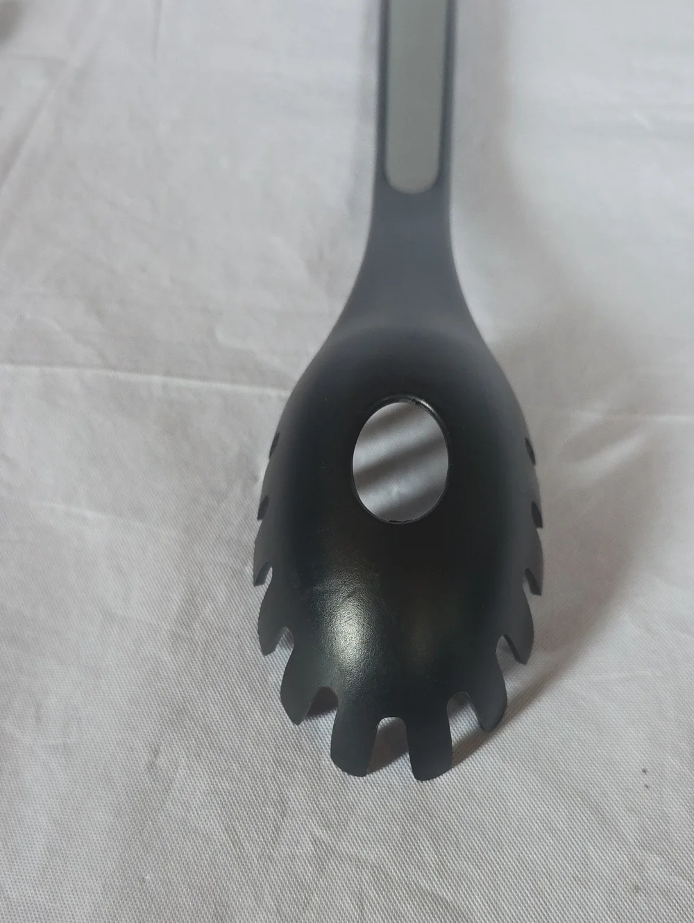 Calphalon Set of 6 Cooking Utensils Spatulas Spoons Black Gray